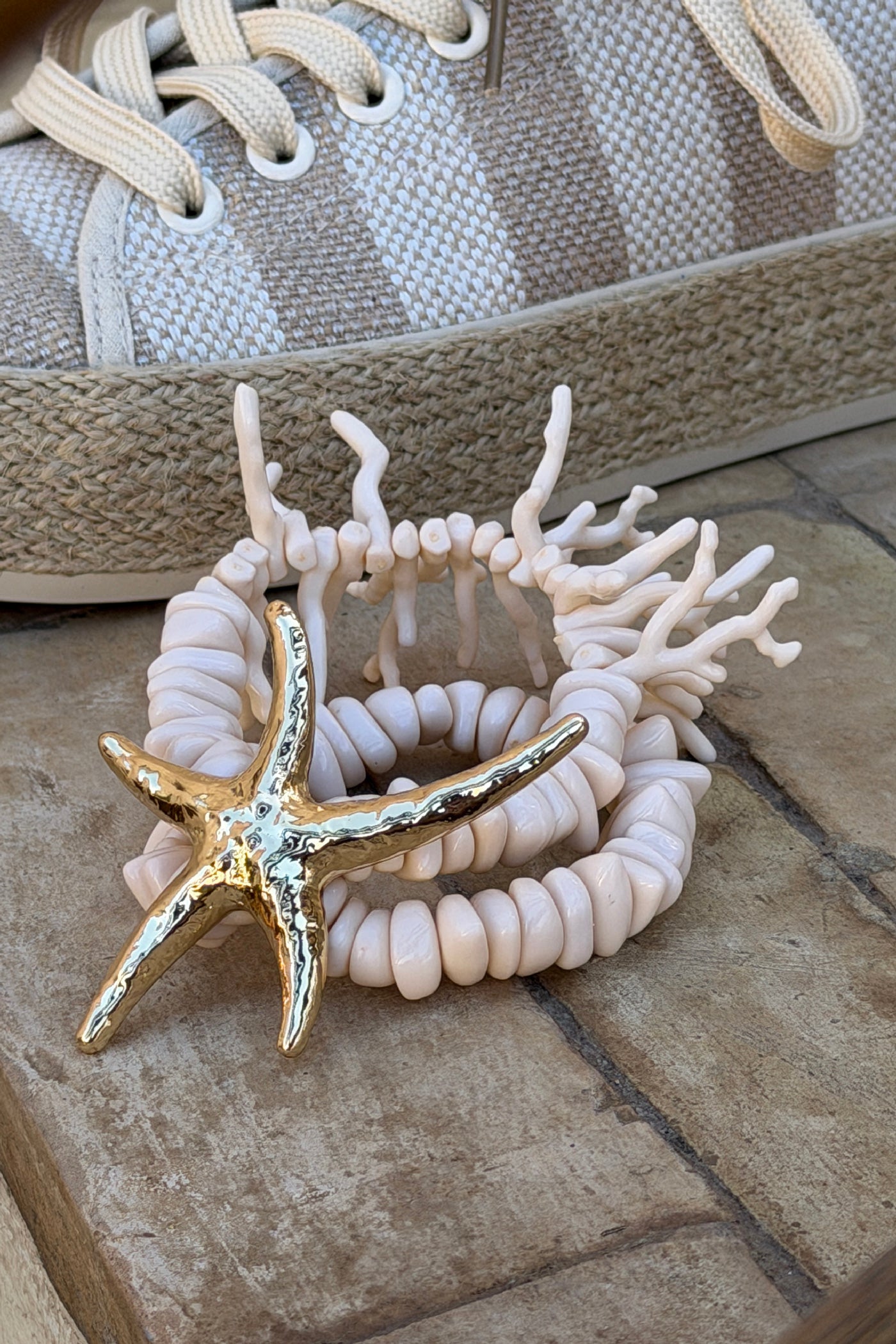 Beige Coral Bead and Gold Starfish Bracelet