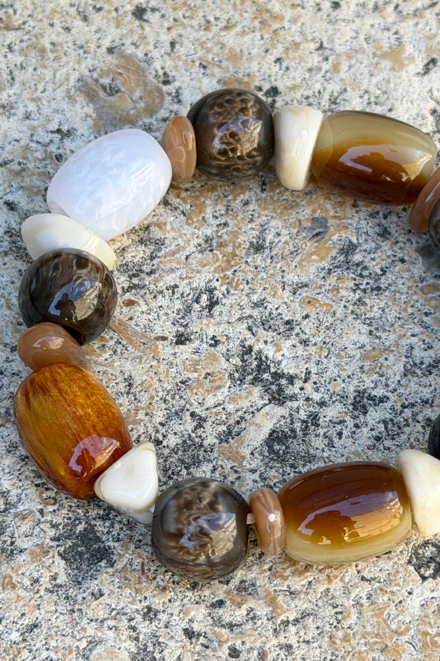 Beige Natural Beads Stretch Bracelet