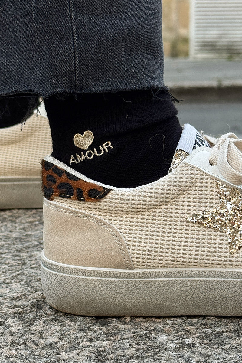 Chaussettes noires en coton avec broderie dorée cœur « Amour »