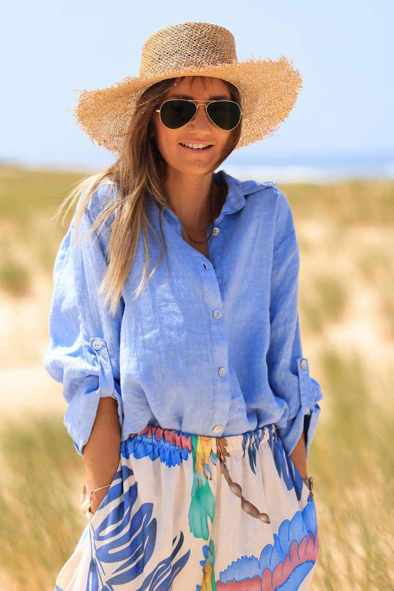 Camisa de lino azul cielo con botones nacarados