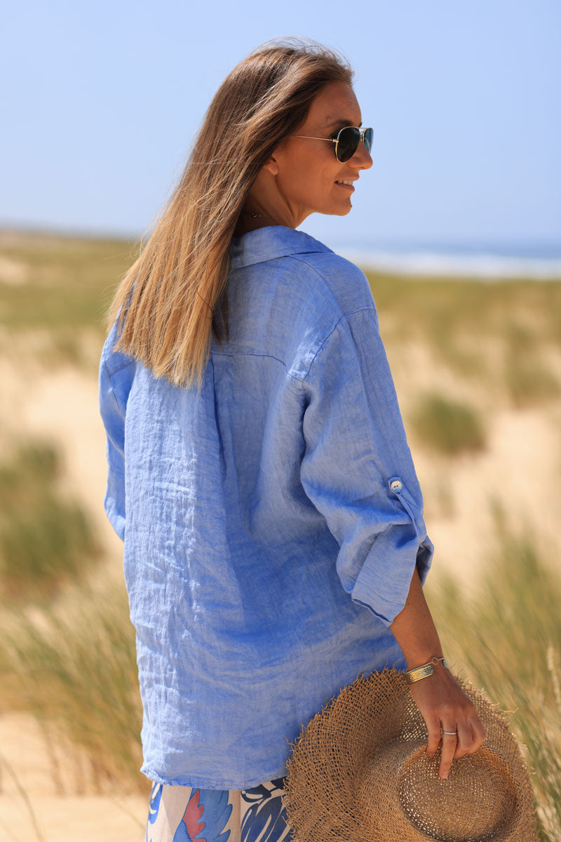 Camisa de lino azul cielo con botones nacarados