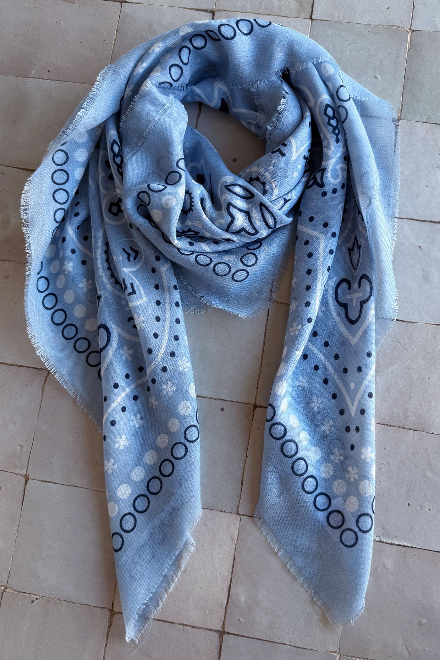 Écharpe foulard bleu ciel imprimé Bandana tout doux