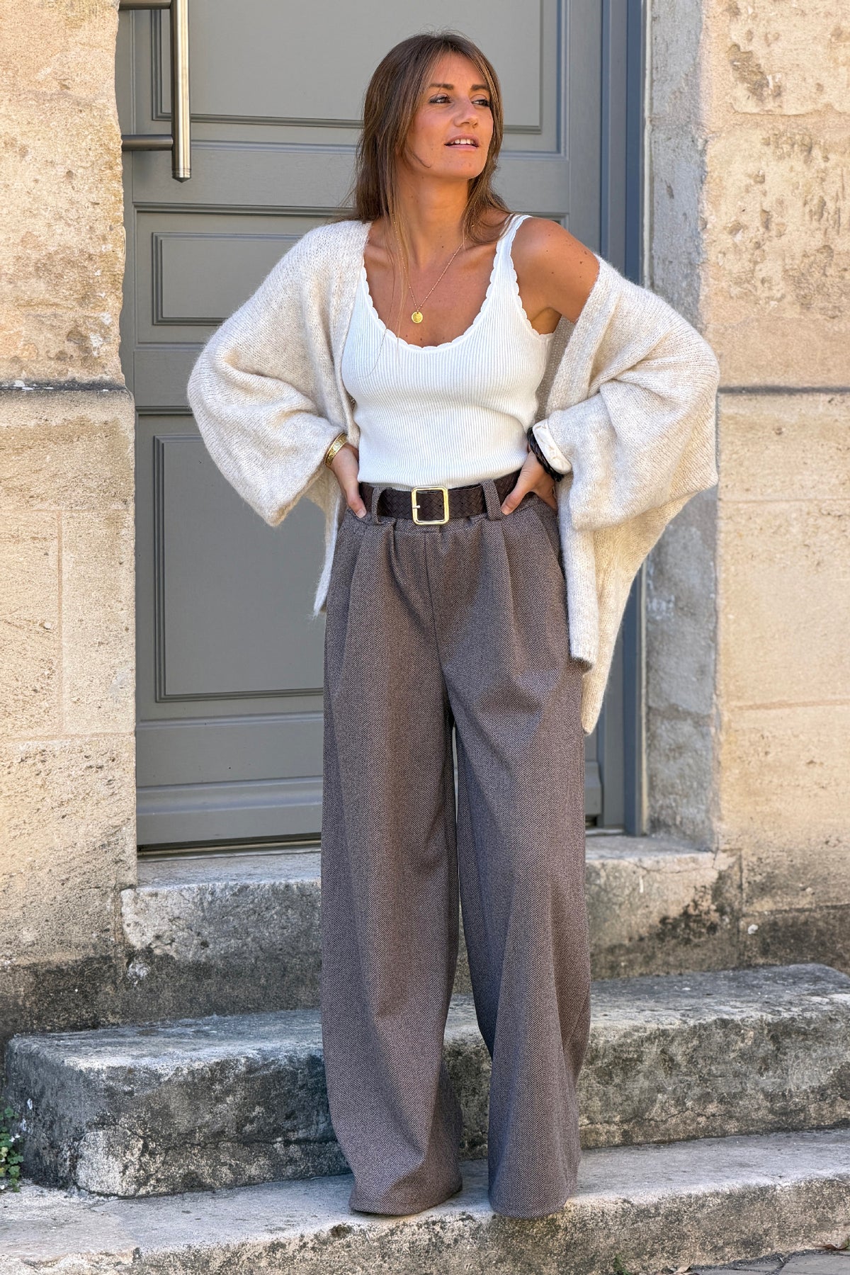 Gilet beige en maille coupe loose manches chauve-souris trois-quarts