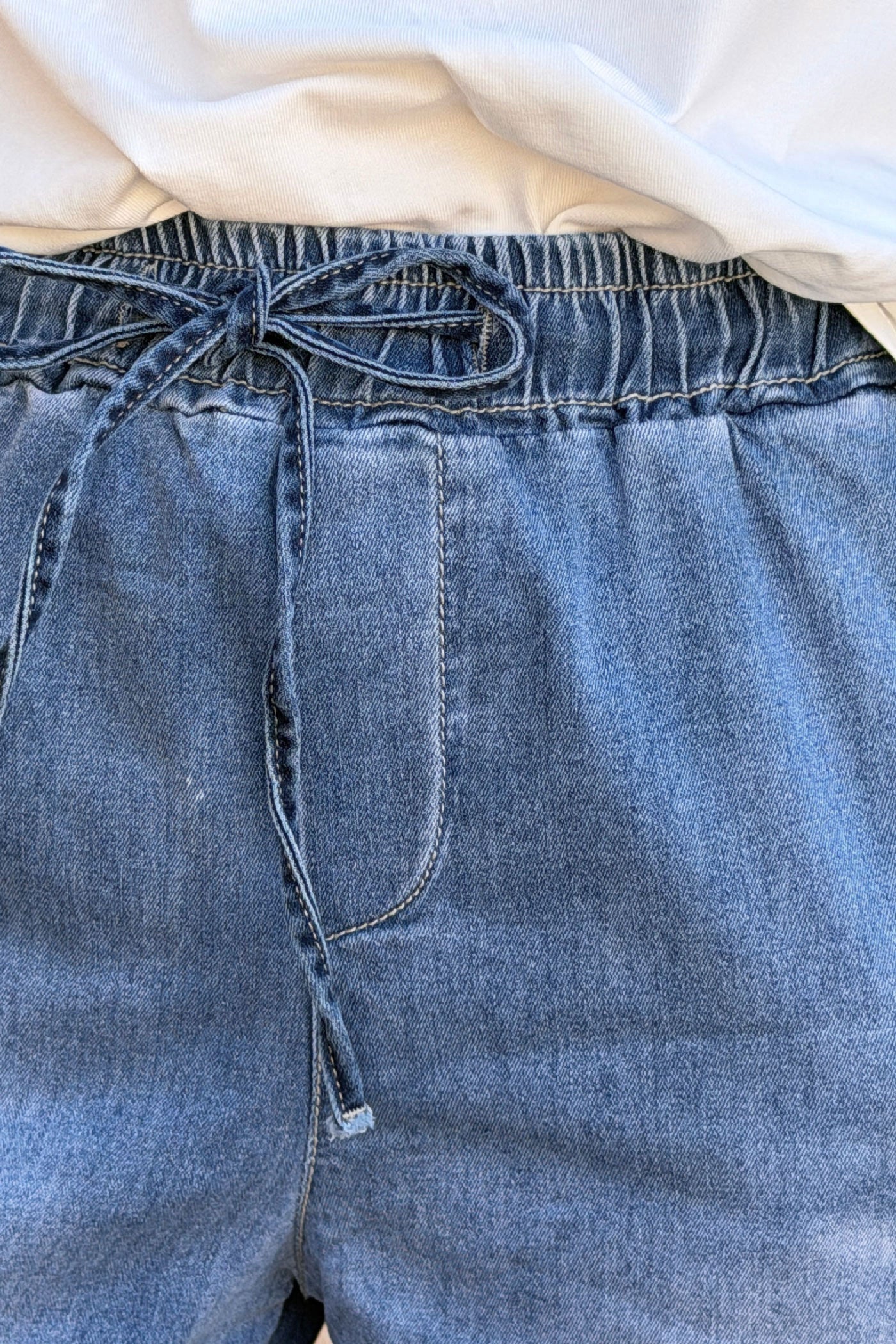 Light Wash Pull-On Vintage Wide-Leg Jeans