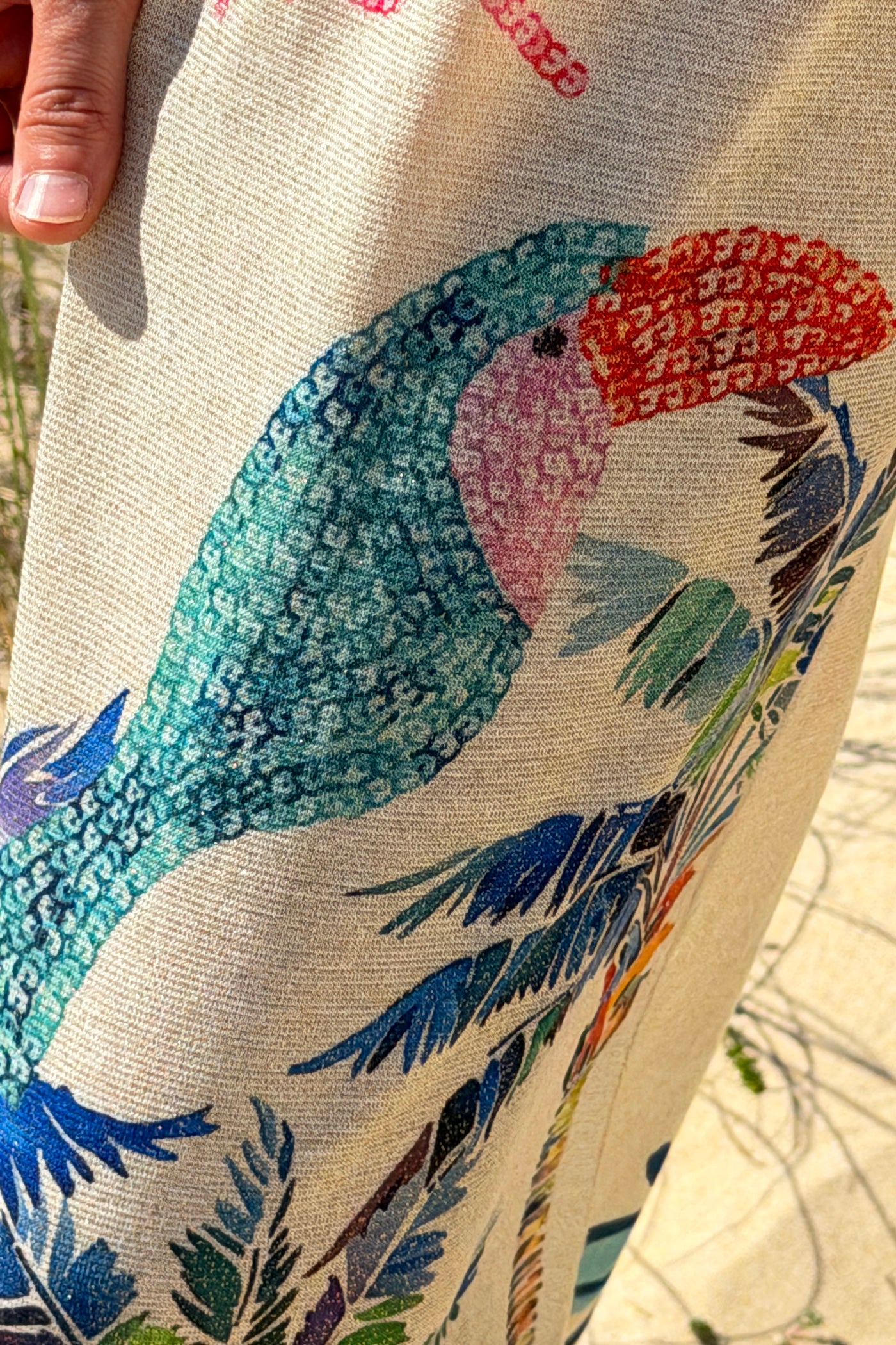Top brillant lurex imprimé coloré tropical palmier soleil et papaye