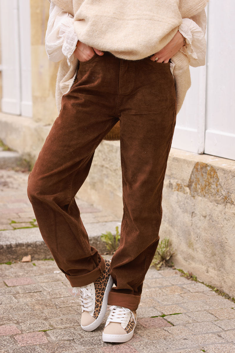 Pantalón pana corte recto chocolate