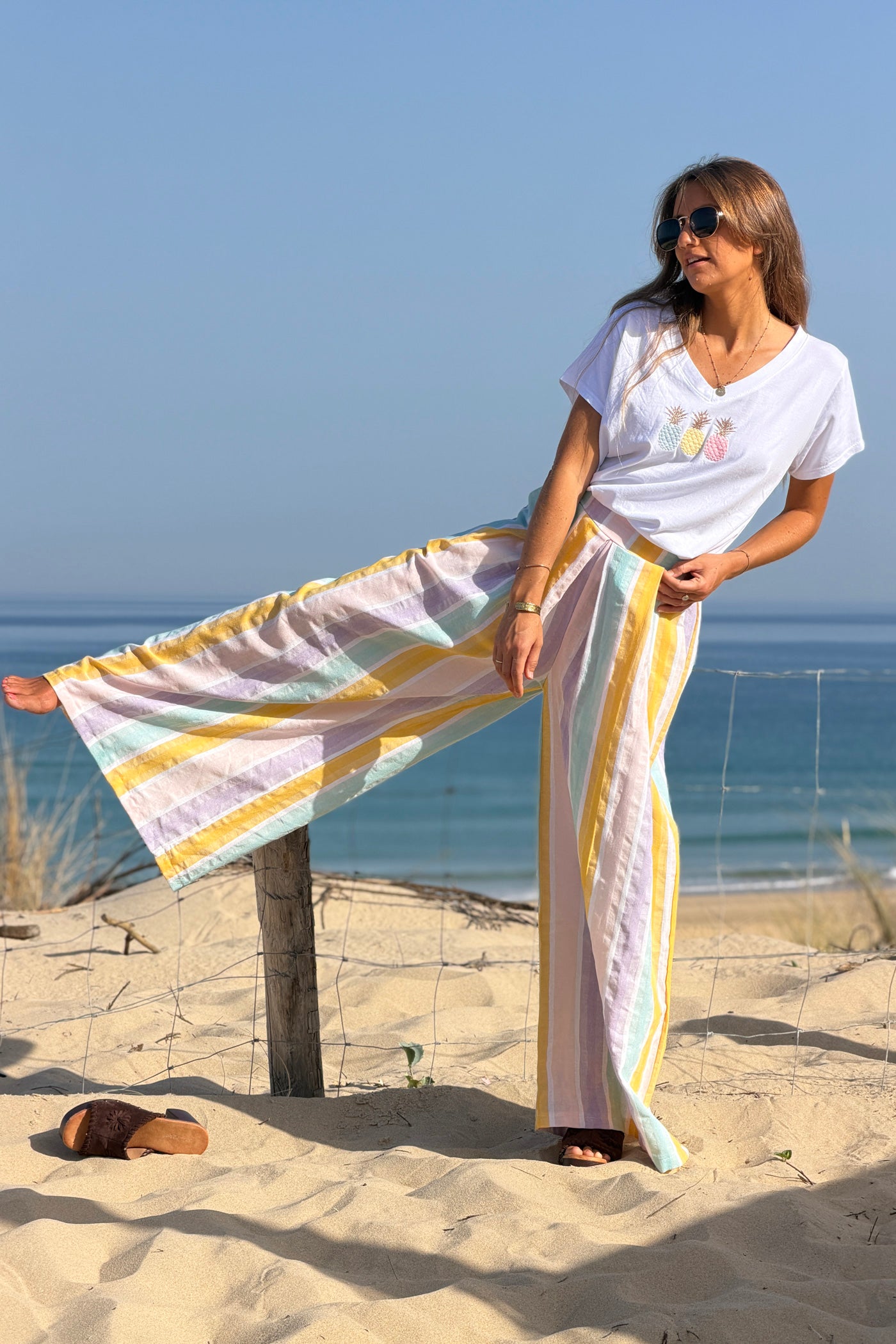 Pantalon extra large en coton rayures pastel jaune et violet taille élastique