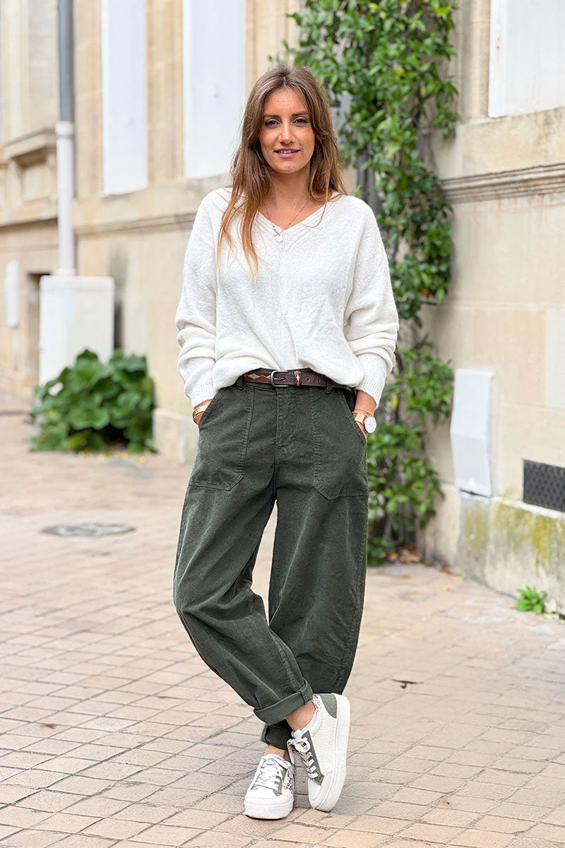 Pantalon kaki en velours côtelé coupe ballon avec ceinture broderie aztèque
