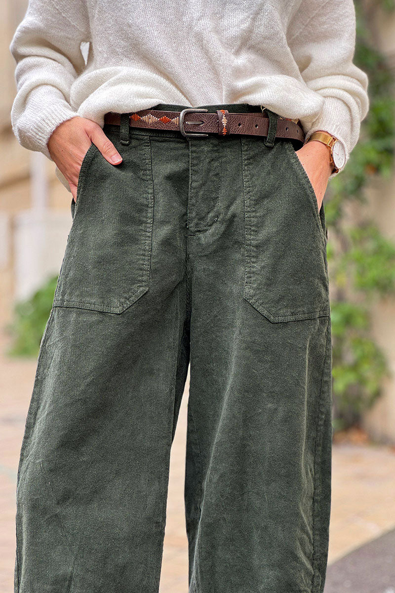 Pantalon kaki en velours côtelé coupe ballon avec ceinture broderie aztèque