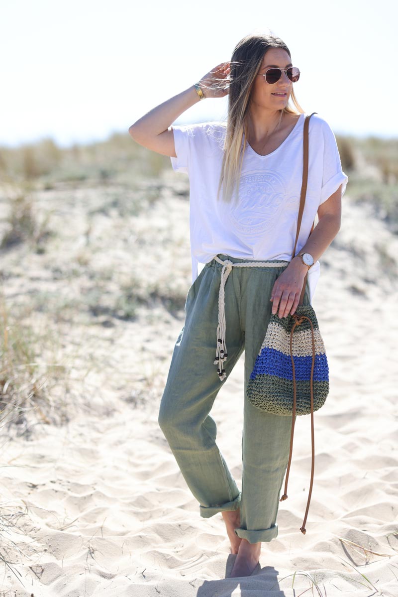 Pantalon sauge en lin souple ceinture en crochet et perles bois