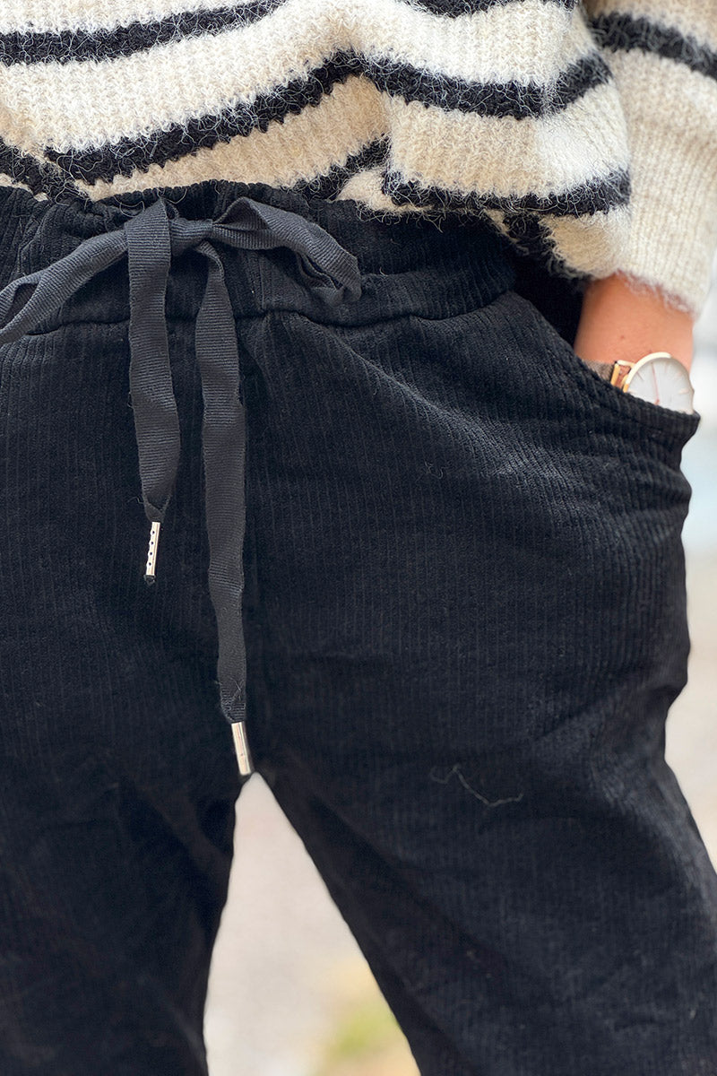 Pantalon stretch noir et confort en velours côtelé à taille élastique