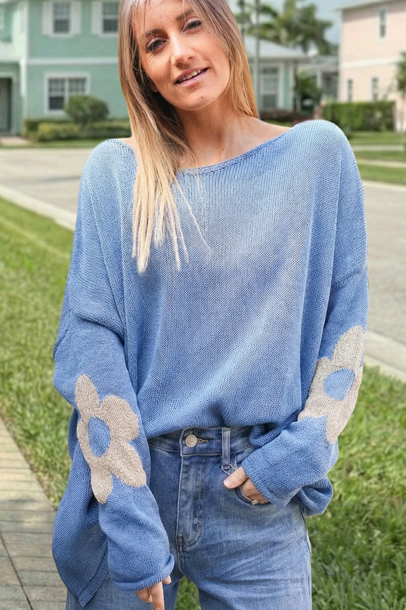 Jersey ancho de punto de algodón en color azul denim con flores doradas en la espalda y manga con cuello barco