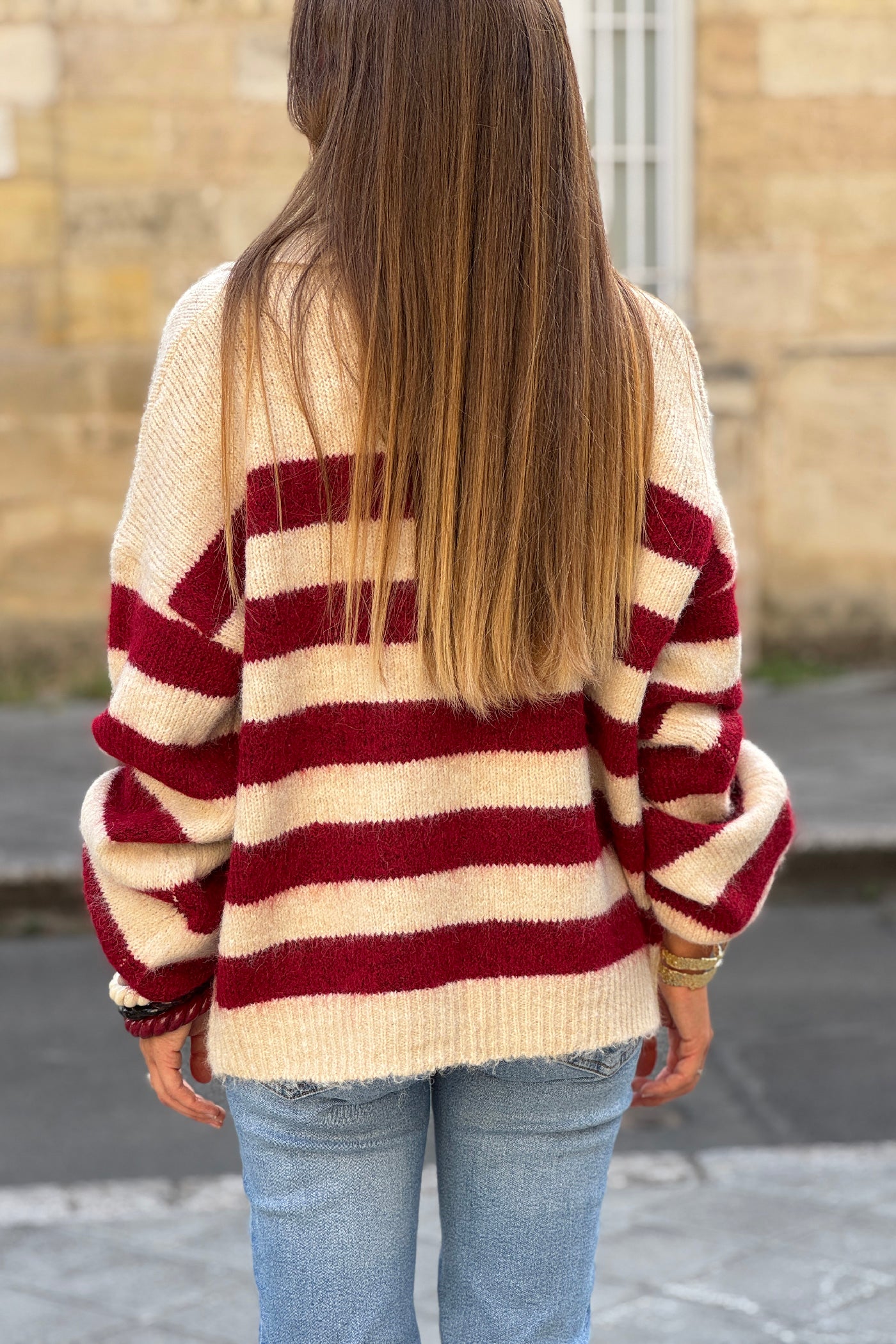 Pull moelleux beige rayures bordeaux col polo
