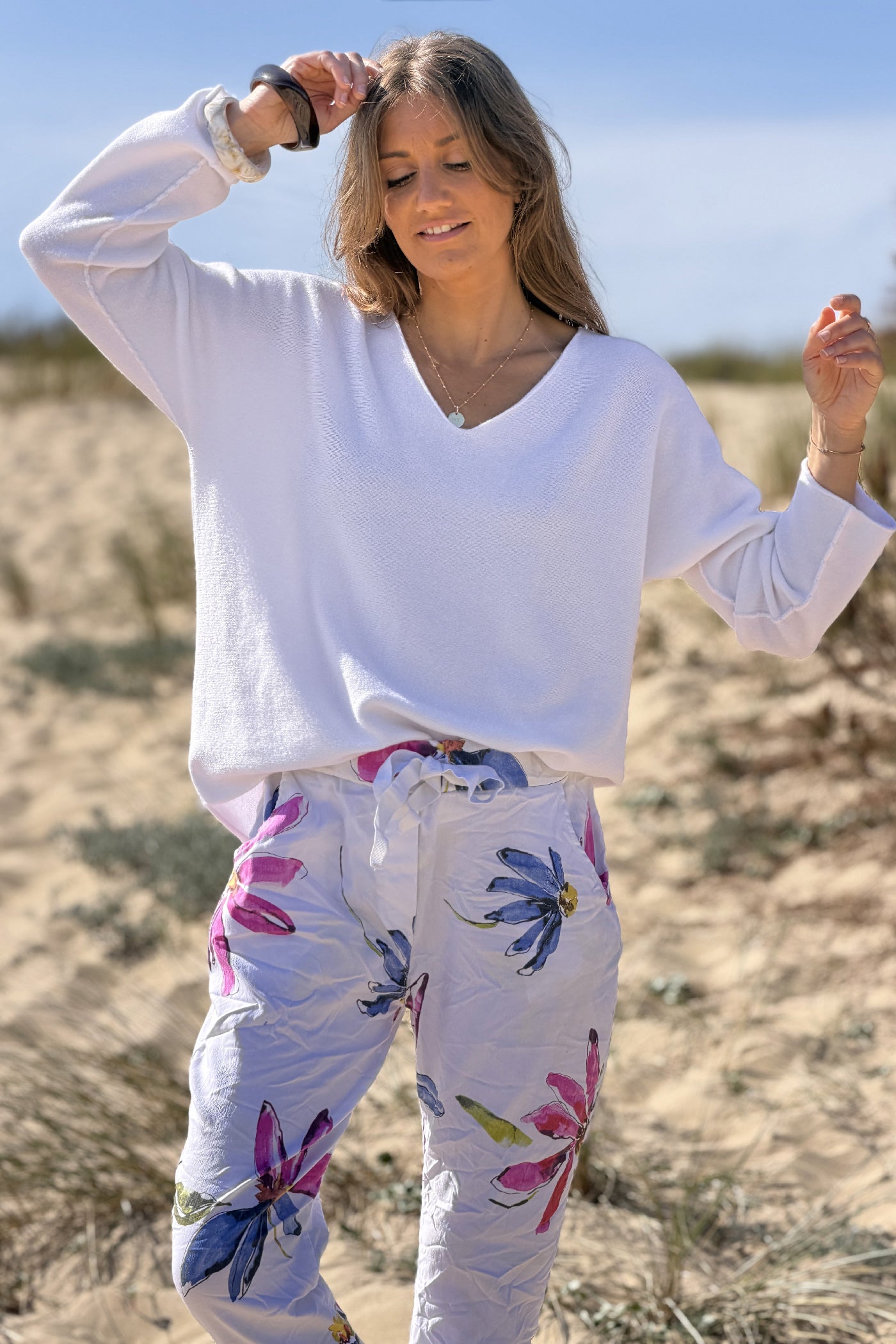 Pull moelleux tout doux blanc col v
