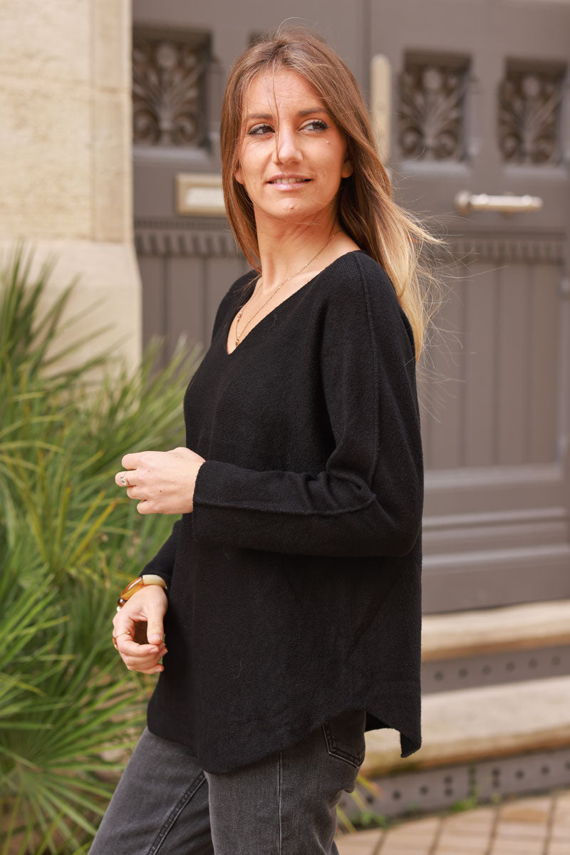 Black ultra-soft, Viscose Blend V-Neck Jumper