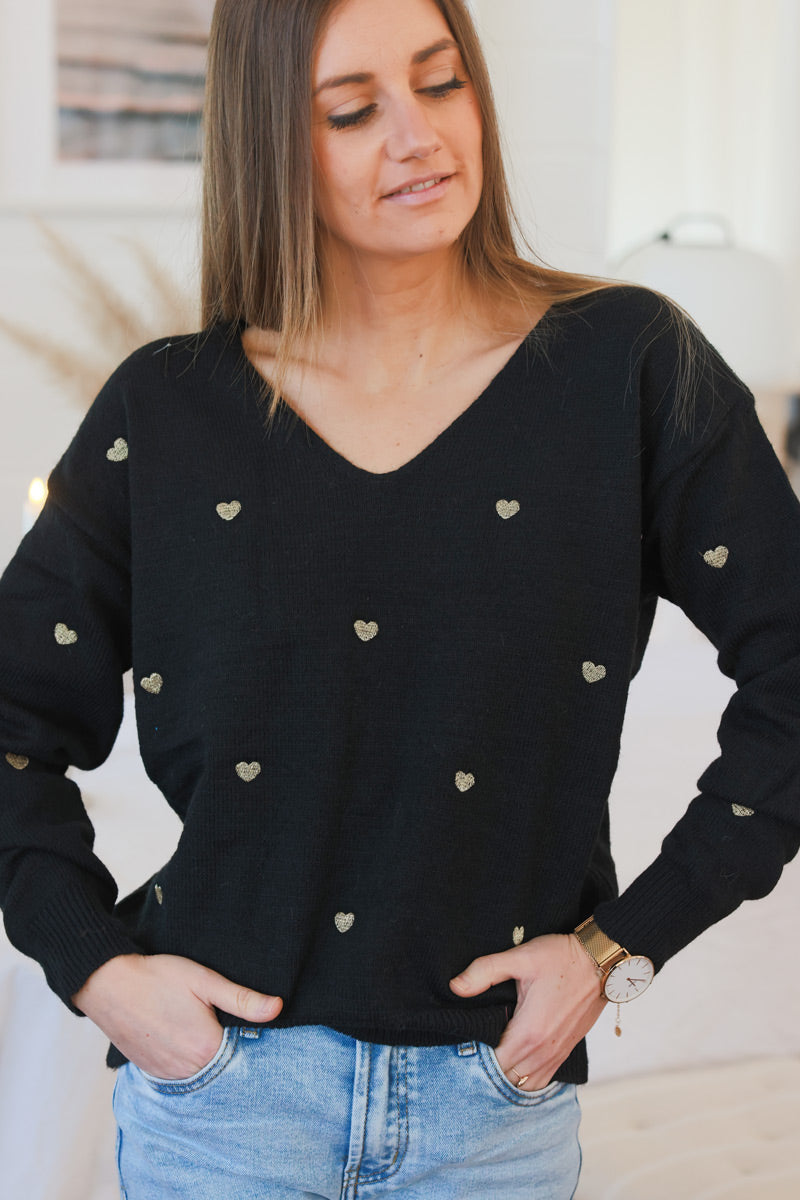 Pull noir en maille broderie cœurs brillants