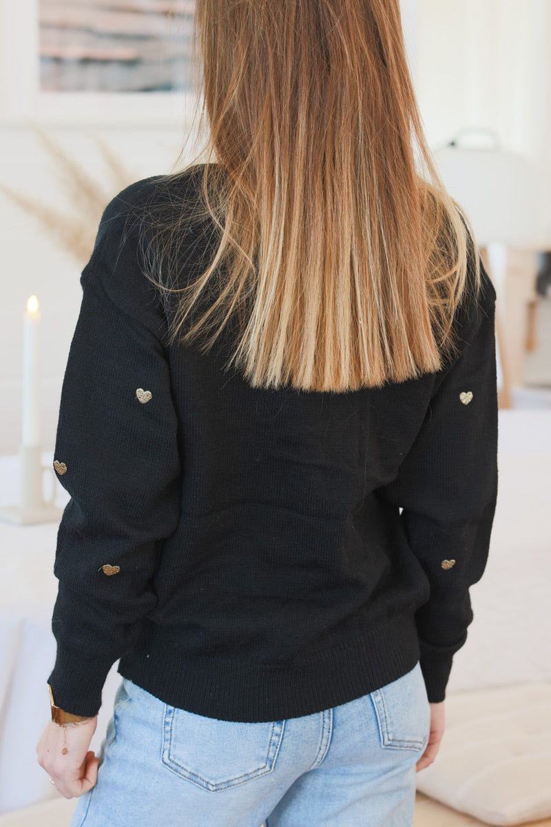 Pull noir en maille broderie cœurs brillants