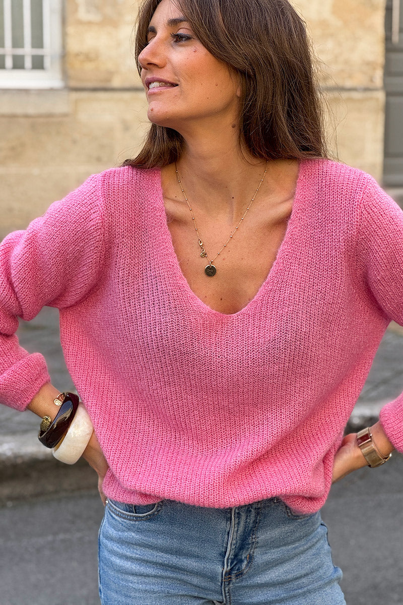 Slim fit v-neck Bubblegum mohair blend sweater
