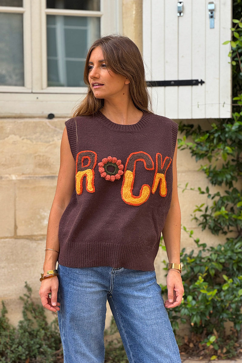 Pull sans manches marron moelleux en maille broderie ROCK nuances automnes