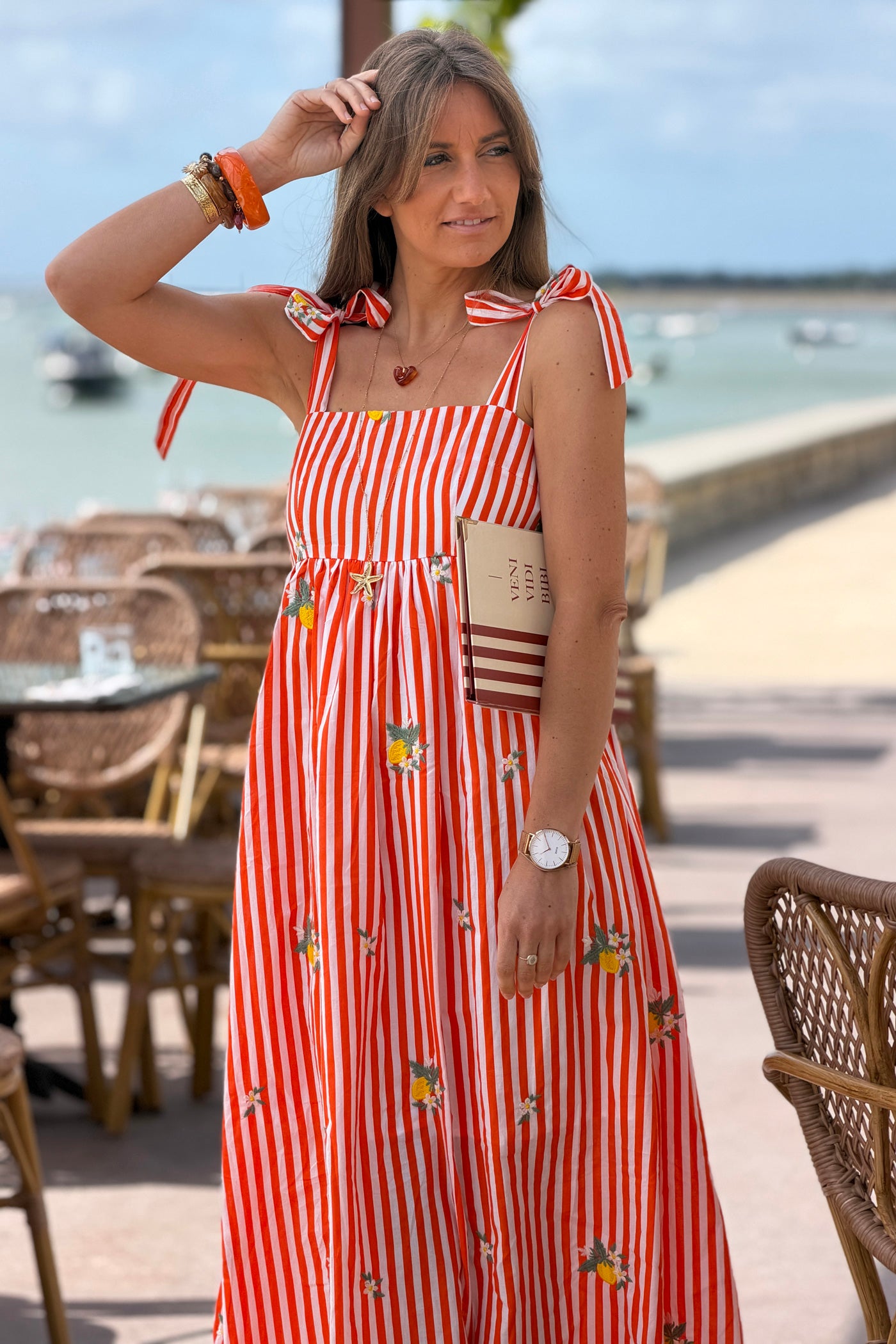 Robe à bretelles à nouer en coton rayures orange broderie fleurs et citrons