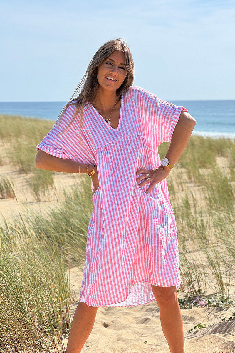 Robe blanche en gaze de coton rayures corail manches looses