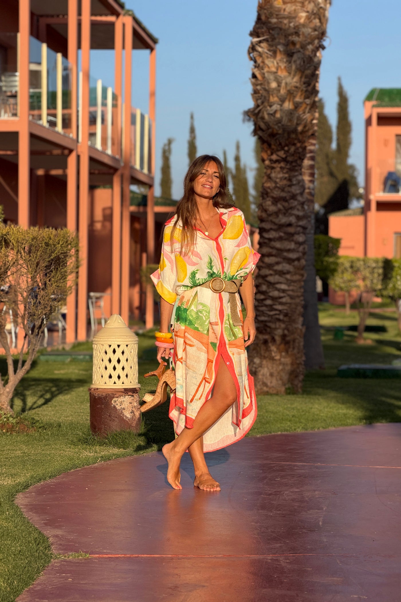Robe chemise longue et large imprimé Vacances surfeurs et citrons