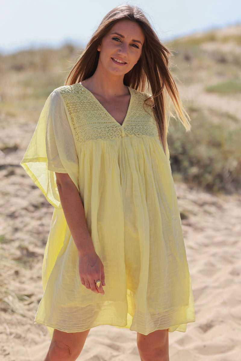 Robe jaune pâle légère voile de coton haut dentelle