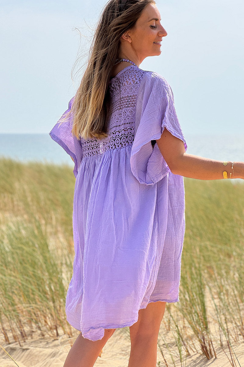 Vestido de voile de algodón lila claro con top de encaje