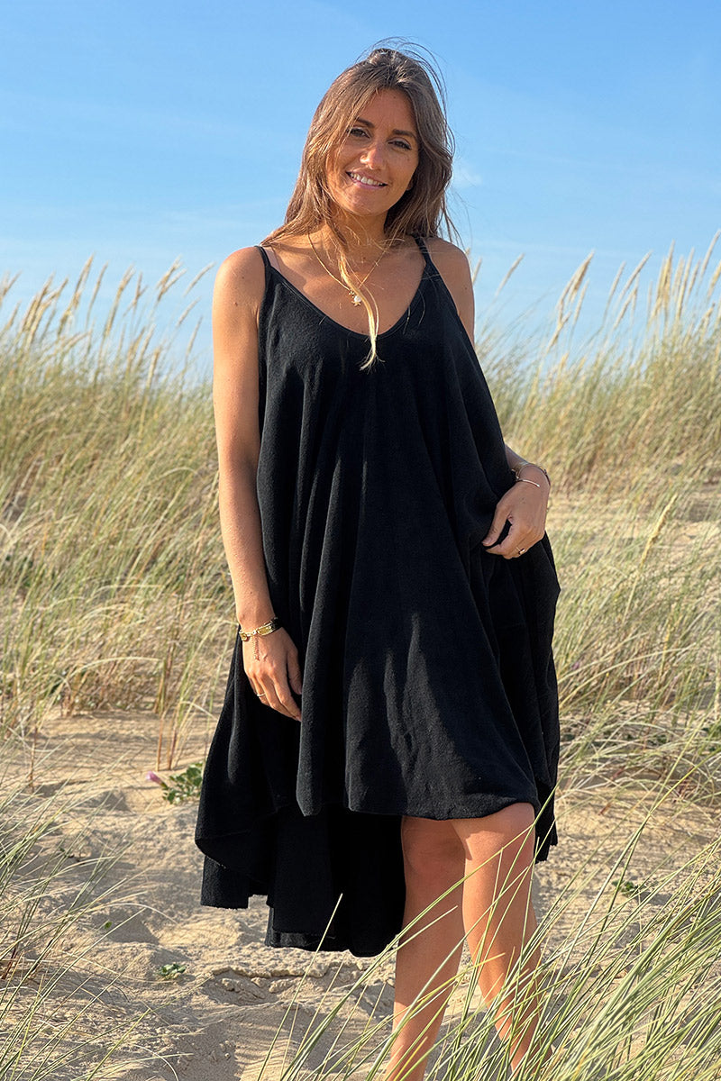 Robe eponge noire souple à bretelles
