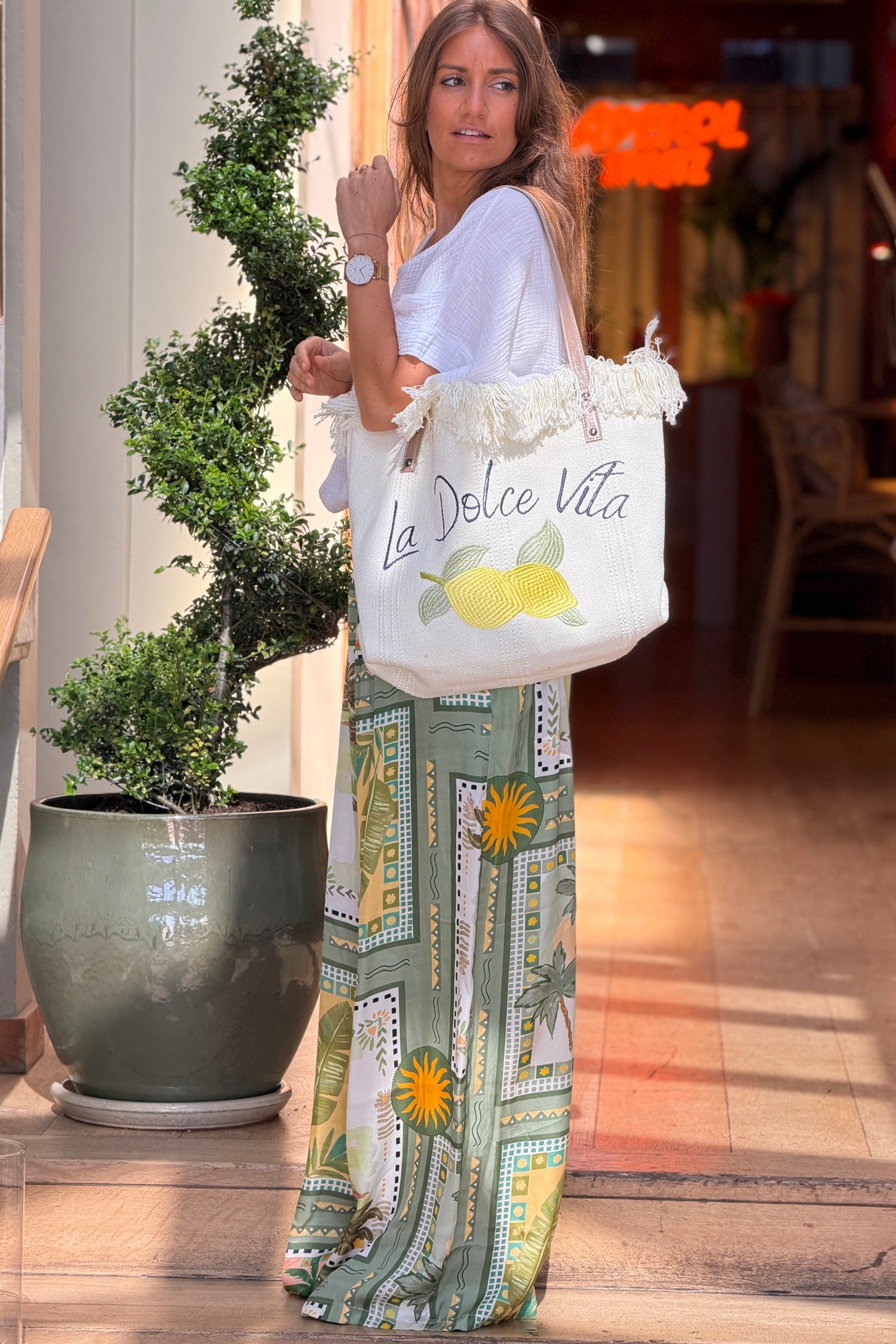 Sac cabas beige broderie Dolce Vita citrons détails franges et fermeture zip