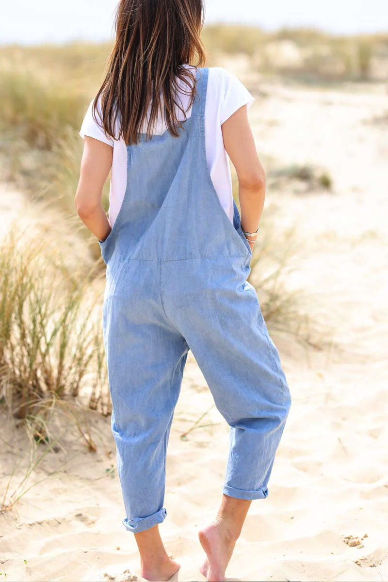 Peto vaquero azul fluido, mitad algodón, mitad lino, con tirantes con lazo