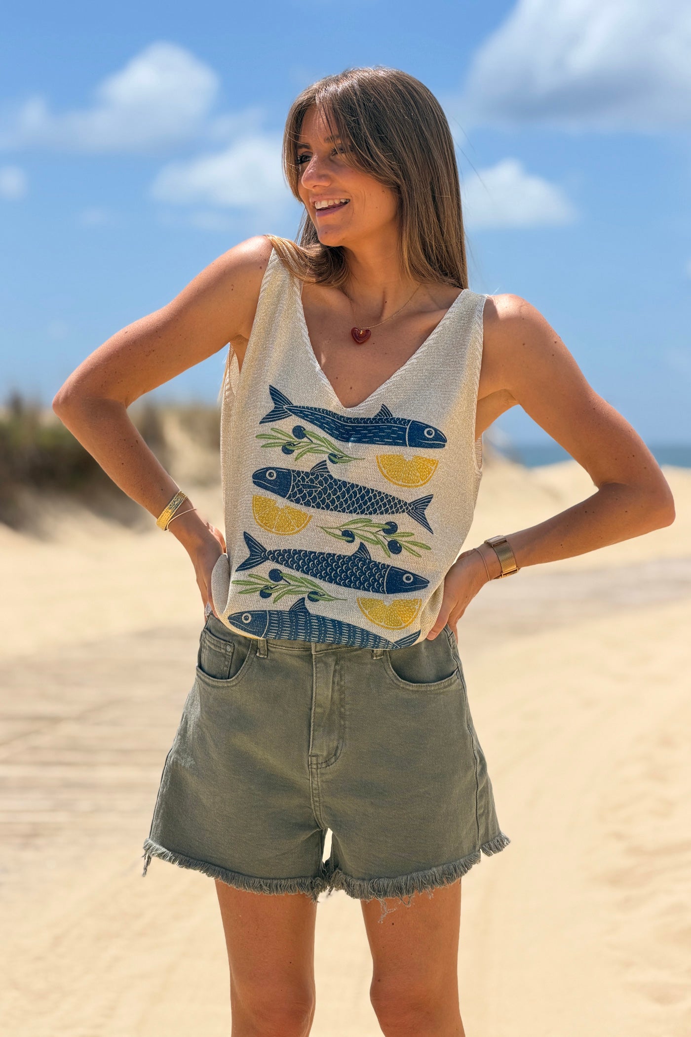 Short en jean kaki stretch détails finitions franges
