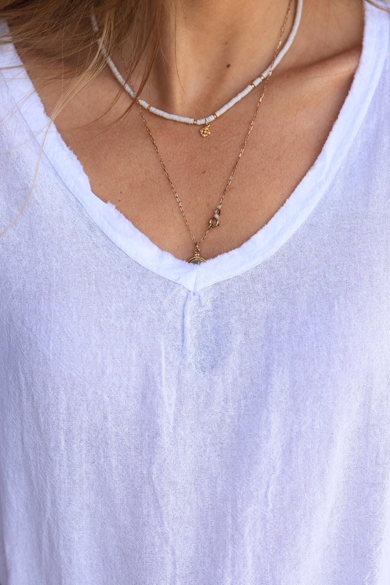 White woven cotton top with frayed hems detail