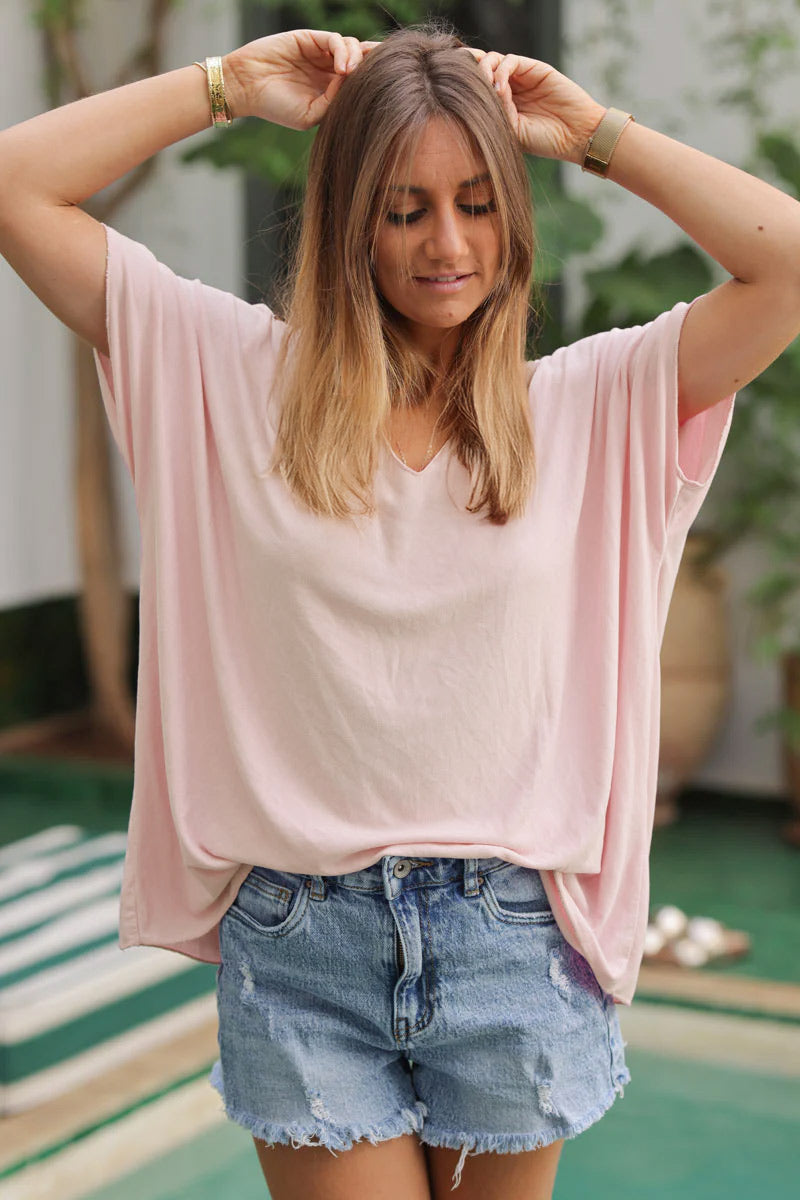Top fluido rosa palo confort y elástico con cuello de pico