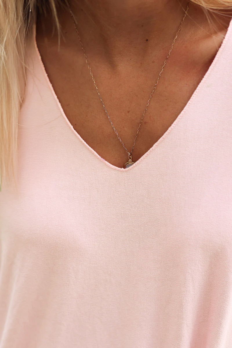 Top fluido rosa palo confort y elástico con cuello de pico