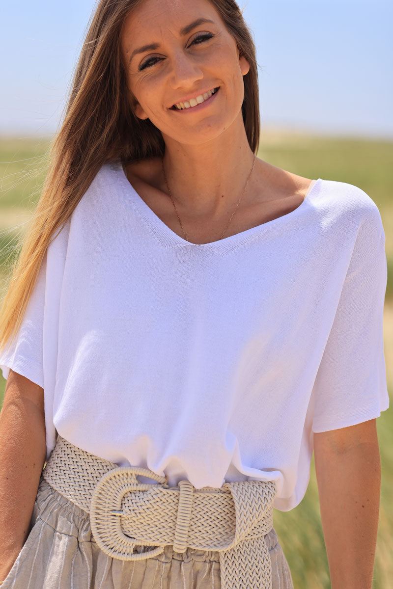 White oversized fine knit t-shirt with short sleeves
