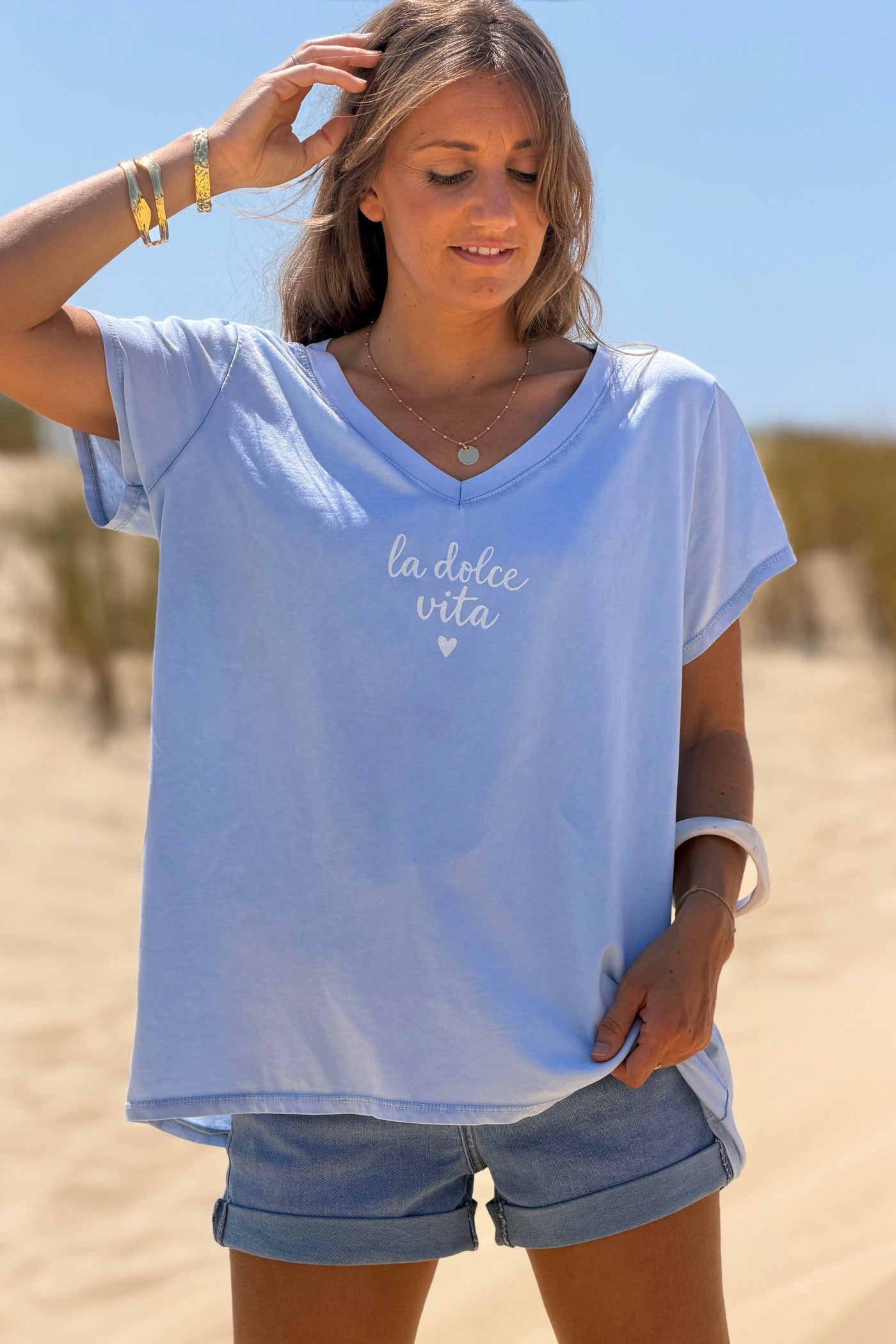 Tshirt bleu ciel en coton Dolce Vita col v