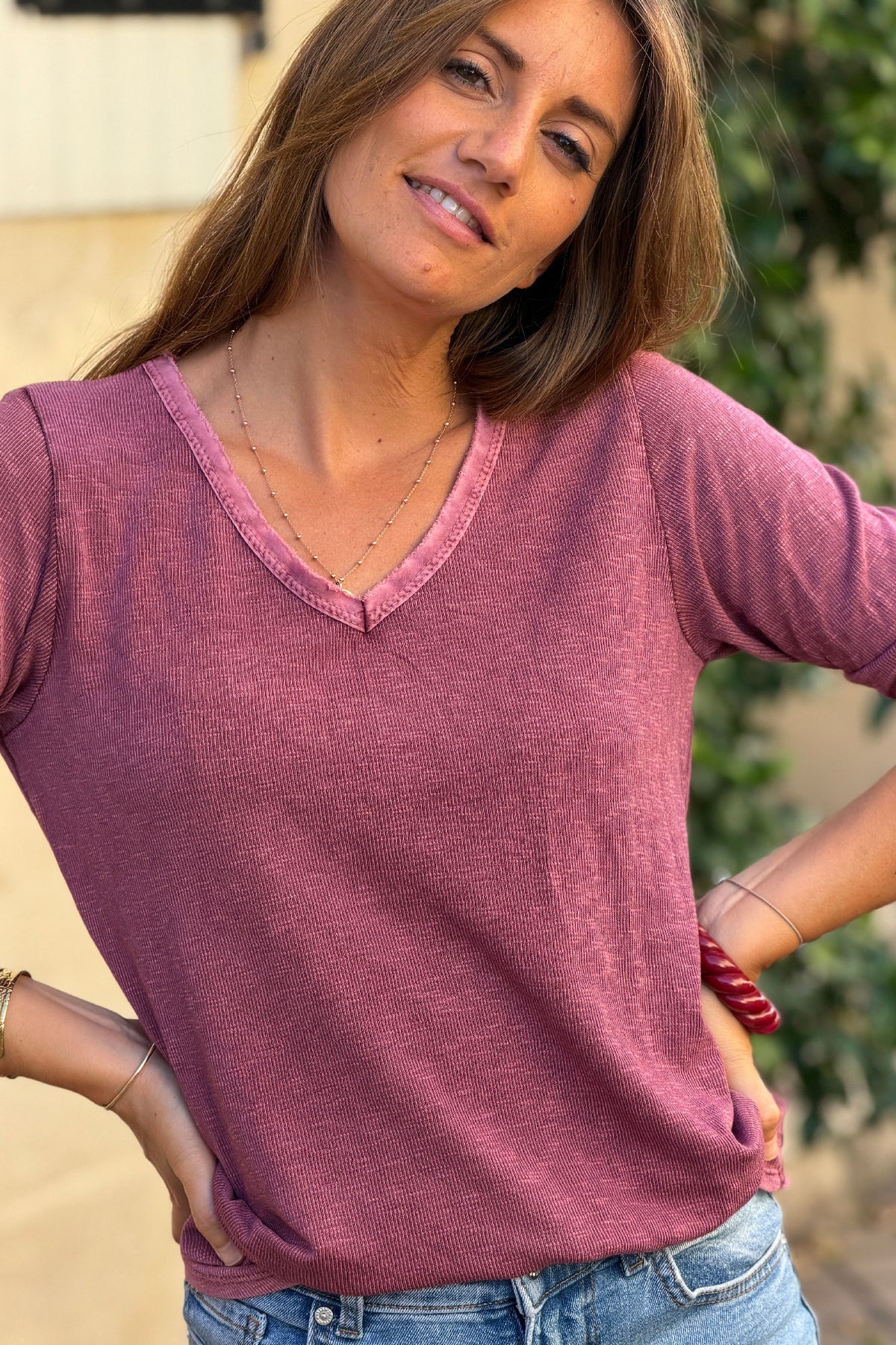 Tshirt bordeaux délavé en coton manches longues col v détail franges