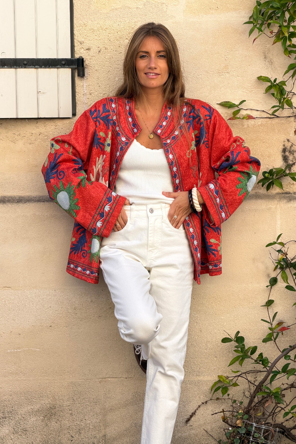 Veste souple en suédine terracotta imprimé fleurs et cachemire effet broderie