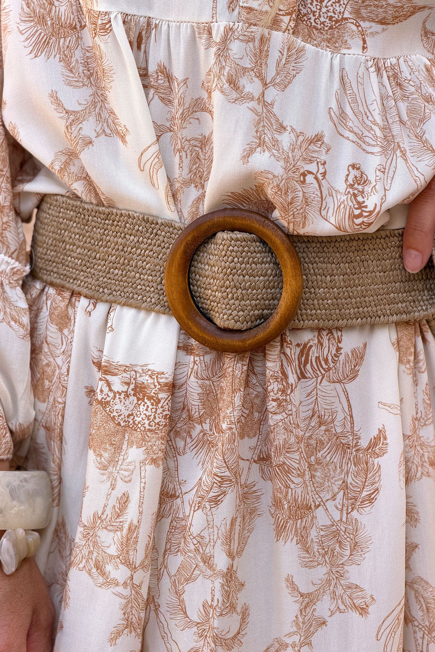 Beige Raffia Wood Buckle Wide Belt

