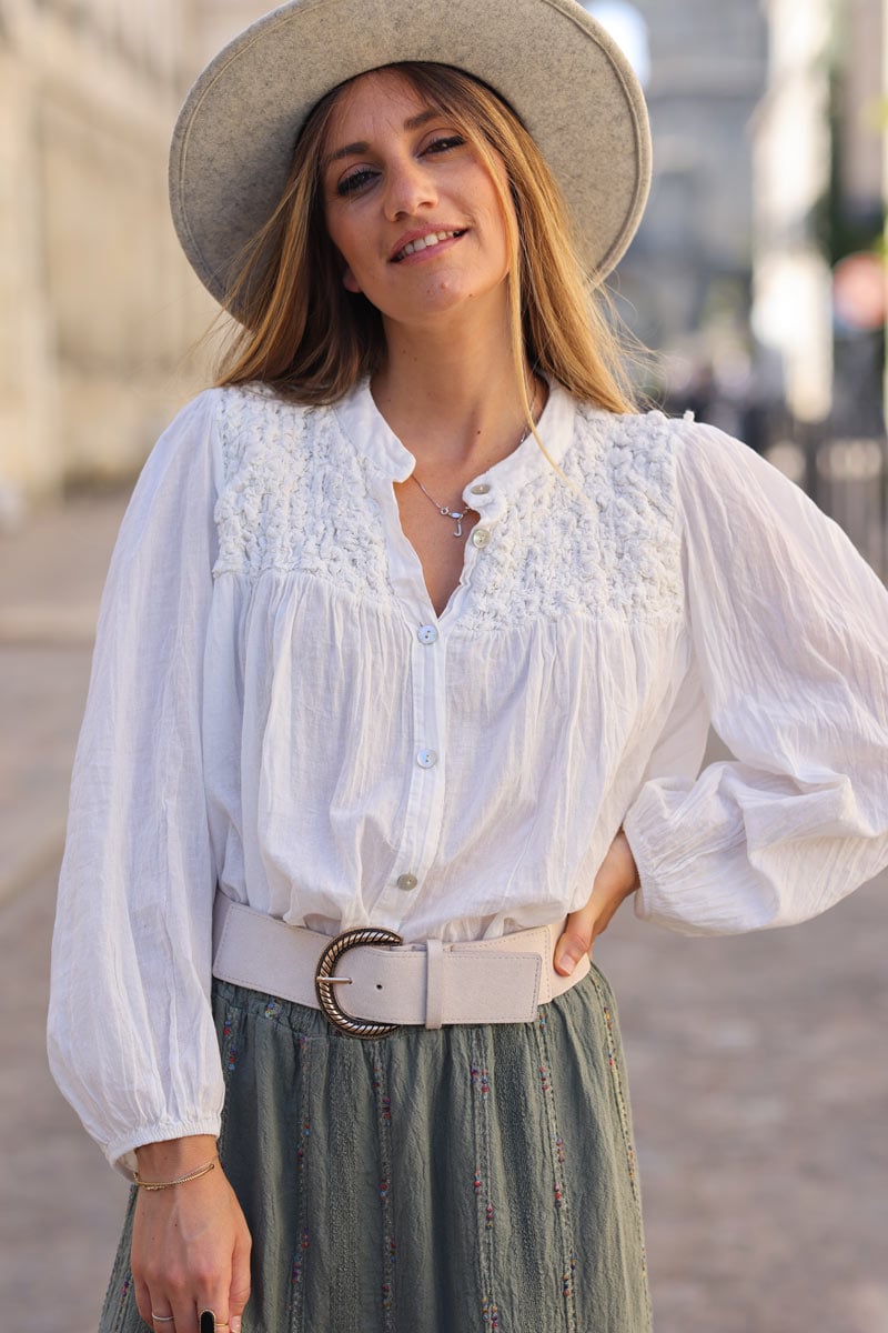 Chemise blanche legere col smocke relief effet froisse h248 (1)