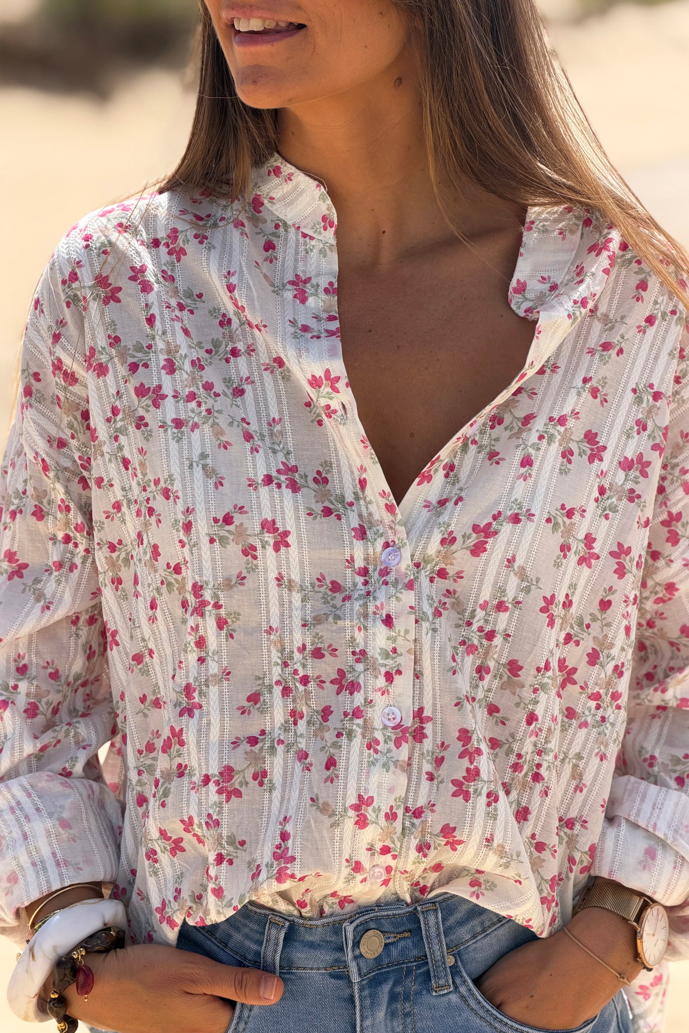 Chemise en coton motif petite fleurs fuchsia rayures broderie ajourée