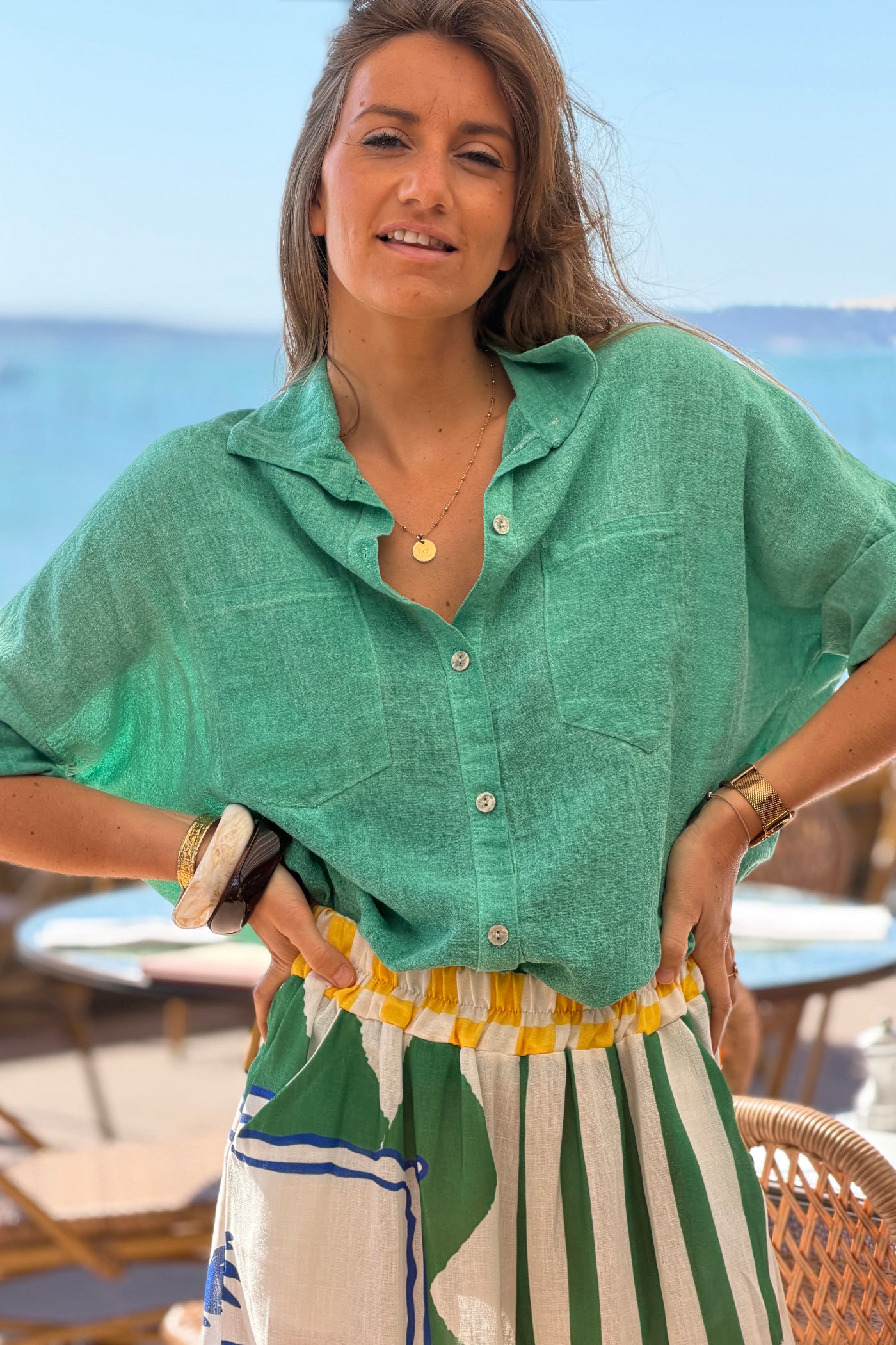 Chemise vert délavé souple en coton manches 3/4 et grandes poches