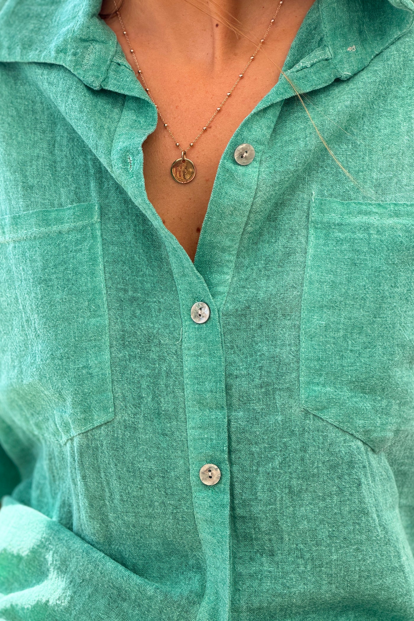 Chemise vert délavé souple en coton manches 3/4 et grandes poches