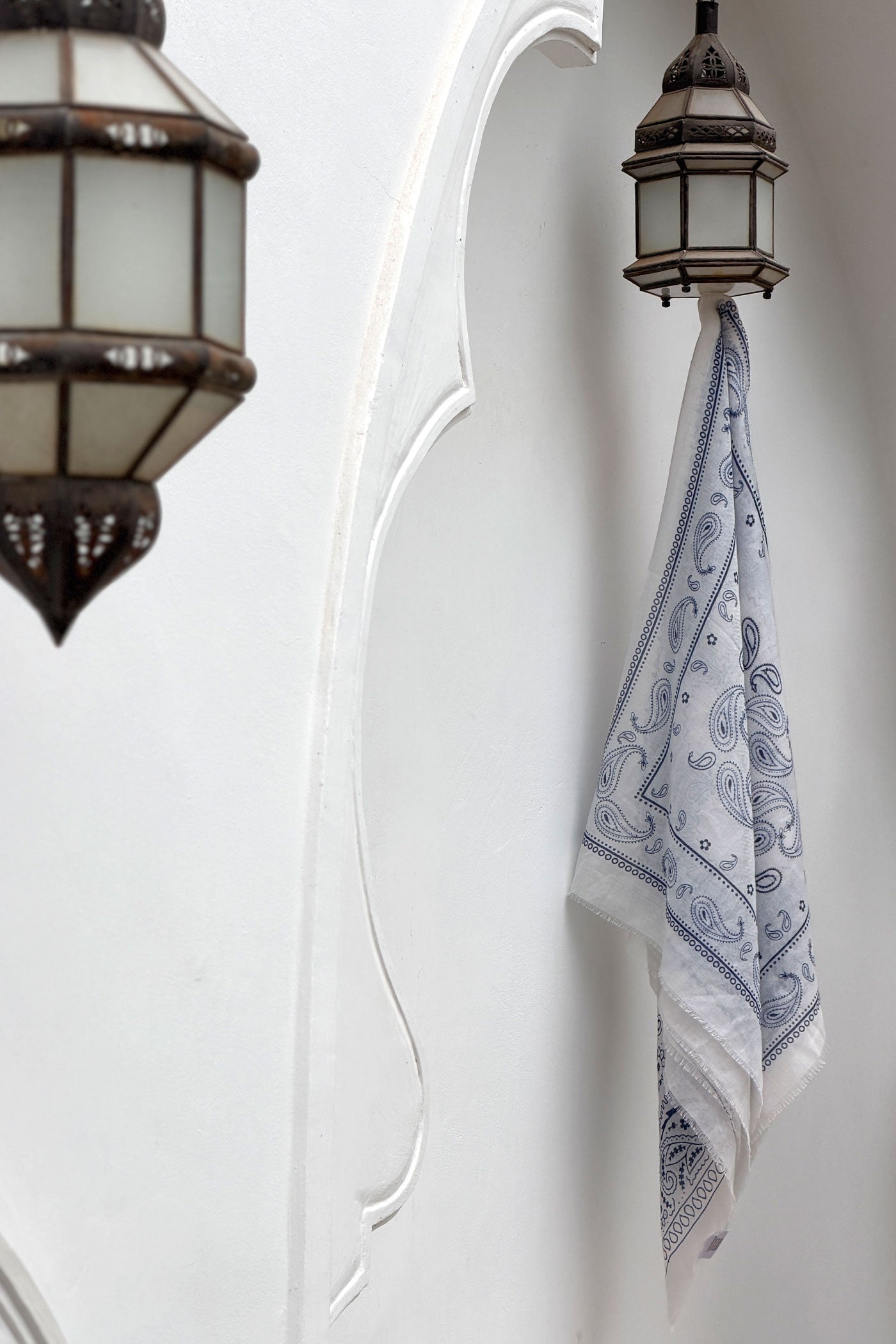 Écharpe foulard blanc imprimé Bandana bleu marine tout doux
