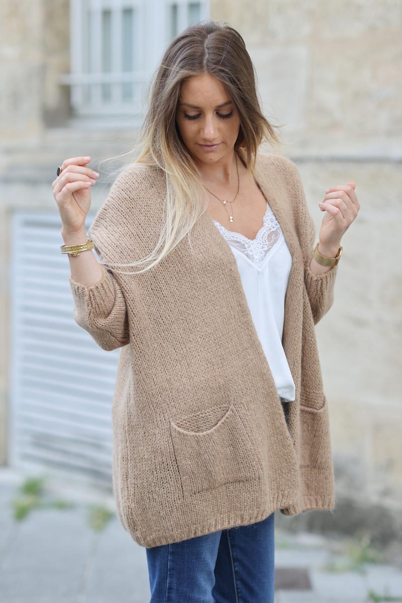 Gilet camel col enveloppant avec poches c021 (1)