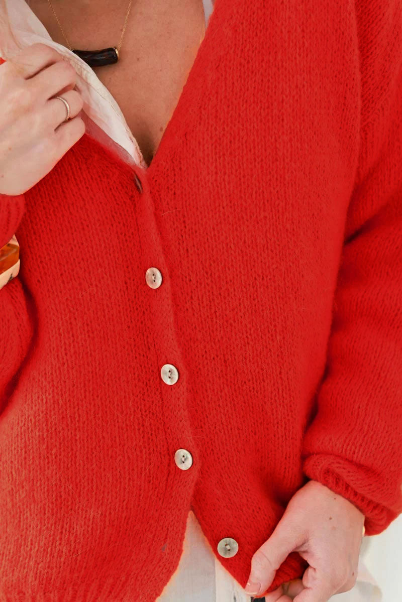 Gilet uni brique en maille avec petits boutons nacrés