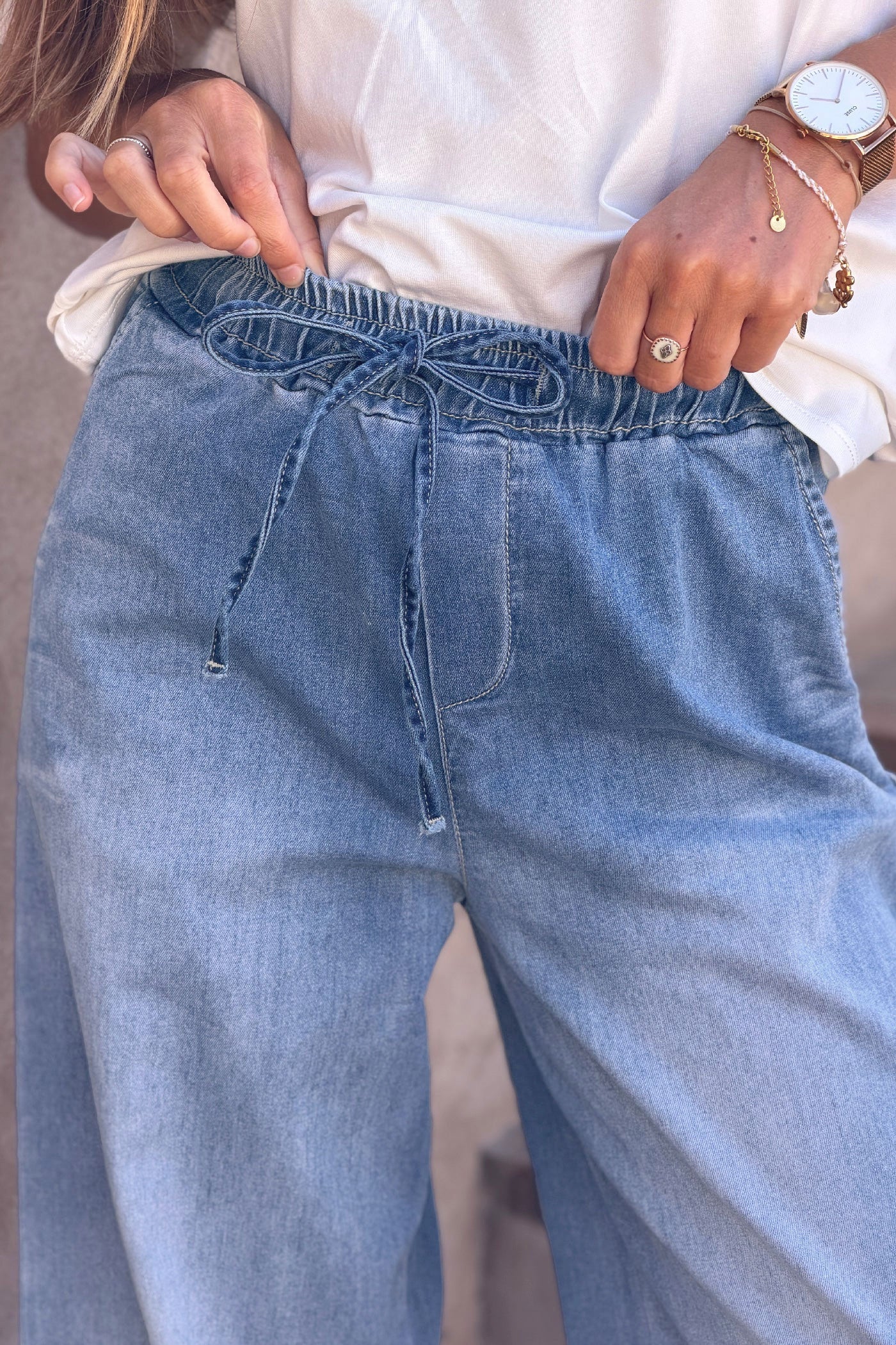 Light Wash Pull-On Vintage Wide-Leg Jeans