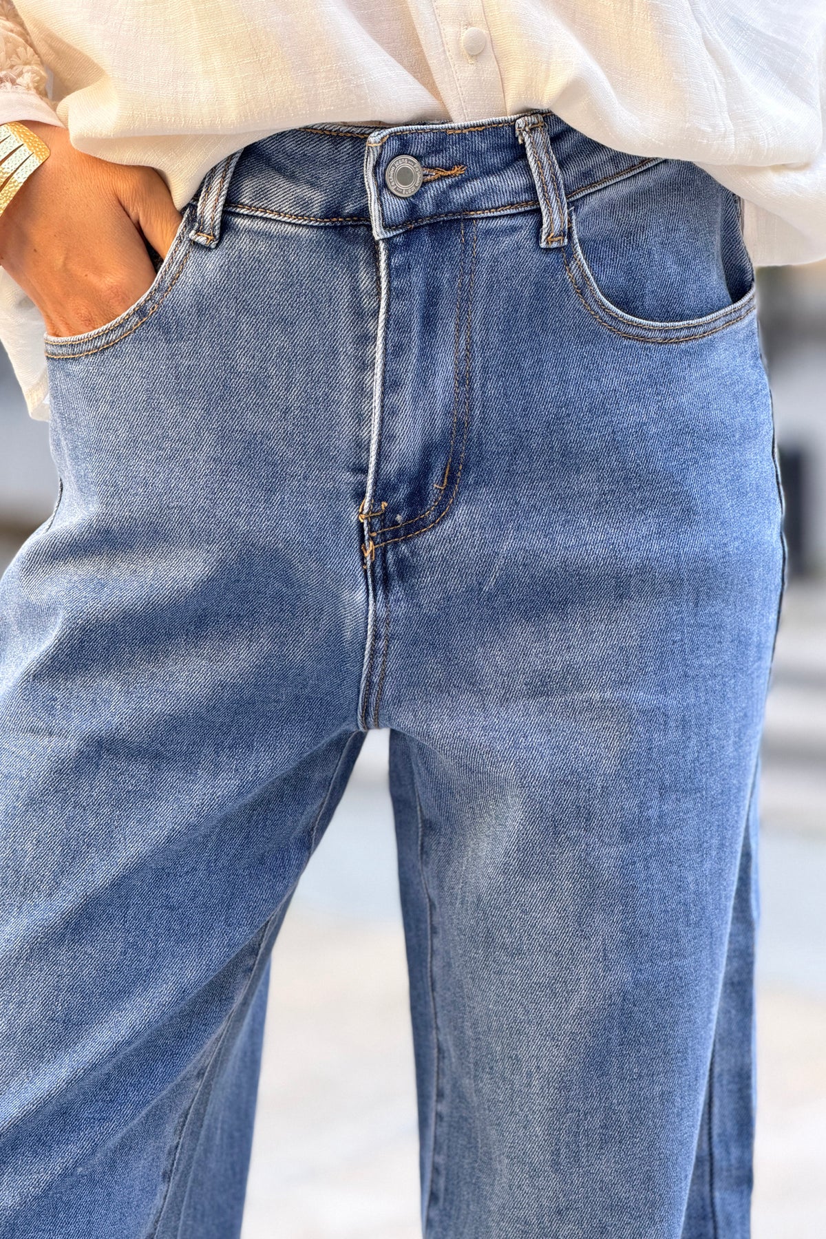 Chambray Retro Wide-Leg Jeans