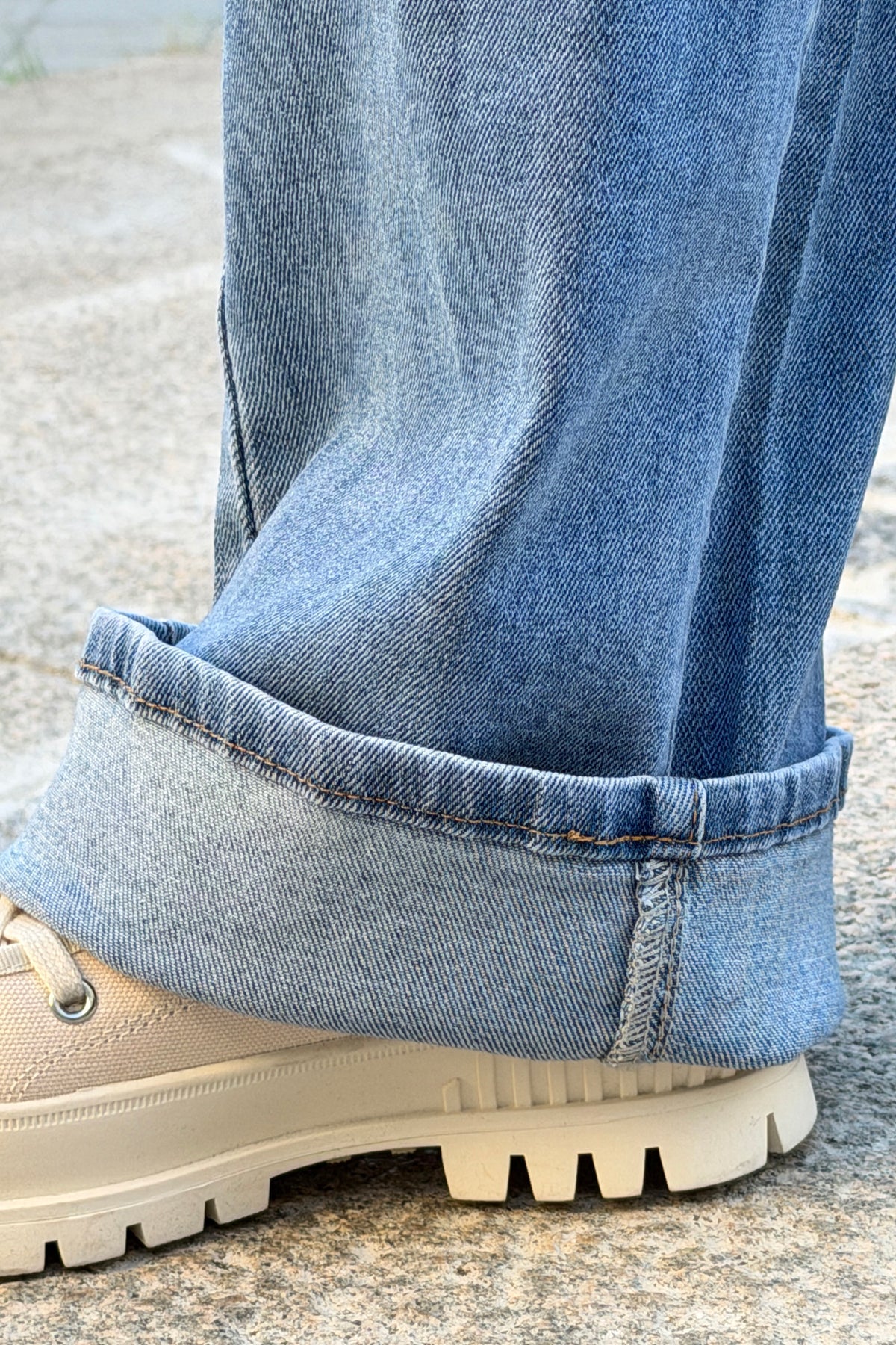 Chambray Retro Wide-Leg Jeans